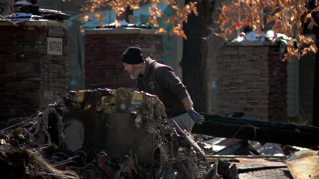 Expert suggests structural issue or medical emergency might have downed plane in Brooklyn Park