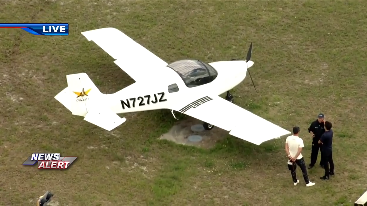 Small plane lands off runway at North Perry Airport; no injuries reported – WSVN 7News | Miami News, Weather, Sports