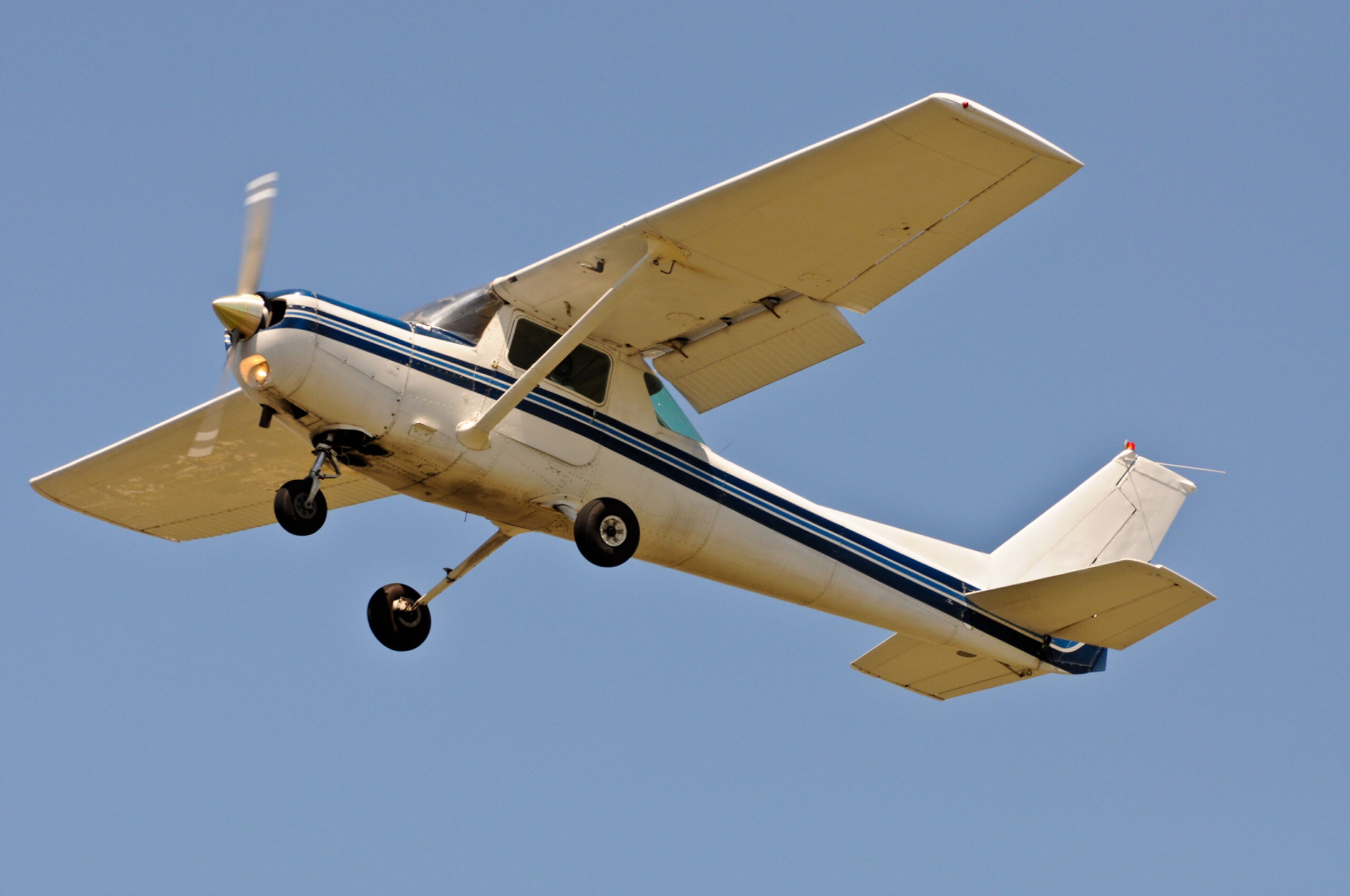 Single-engine plane crash injures 2 in Spotsylvania Co.