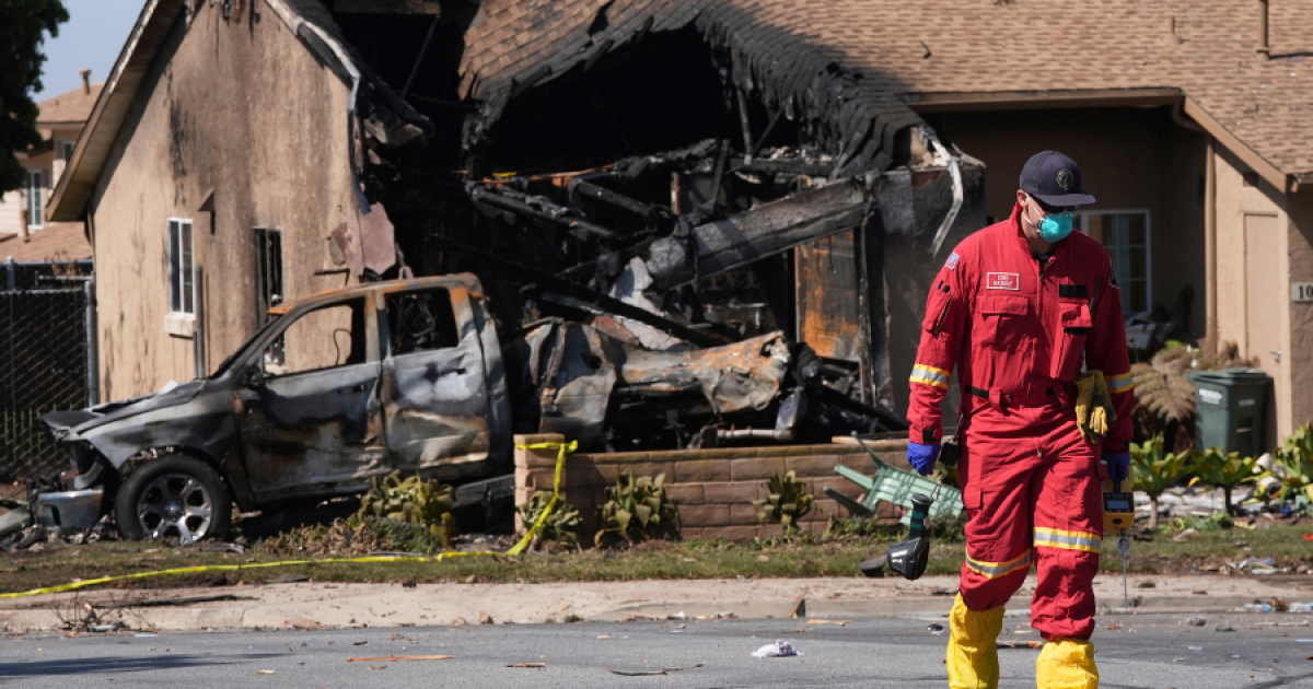 Nonprofit connecting social workers with evacuees after jet plane crash