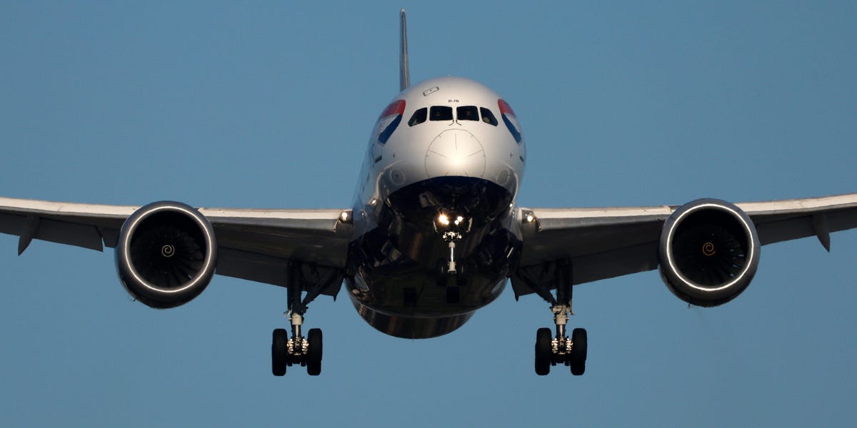Flight to nowhere for 214 passengers on a British Airways Boeing 787 bound for India
