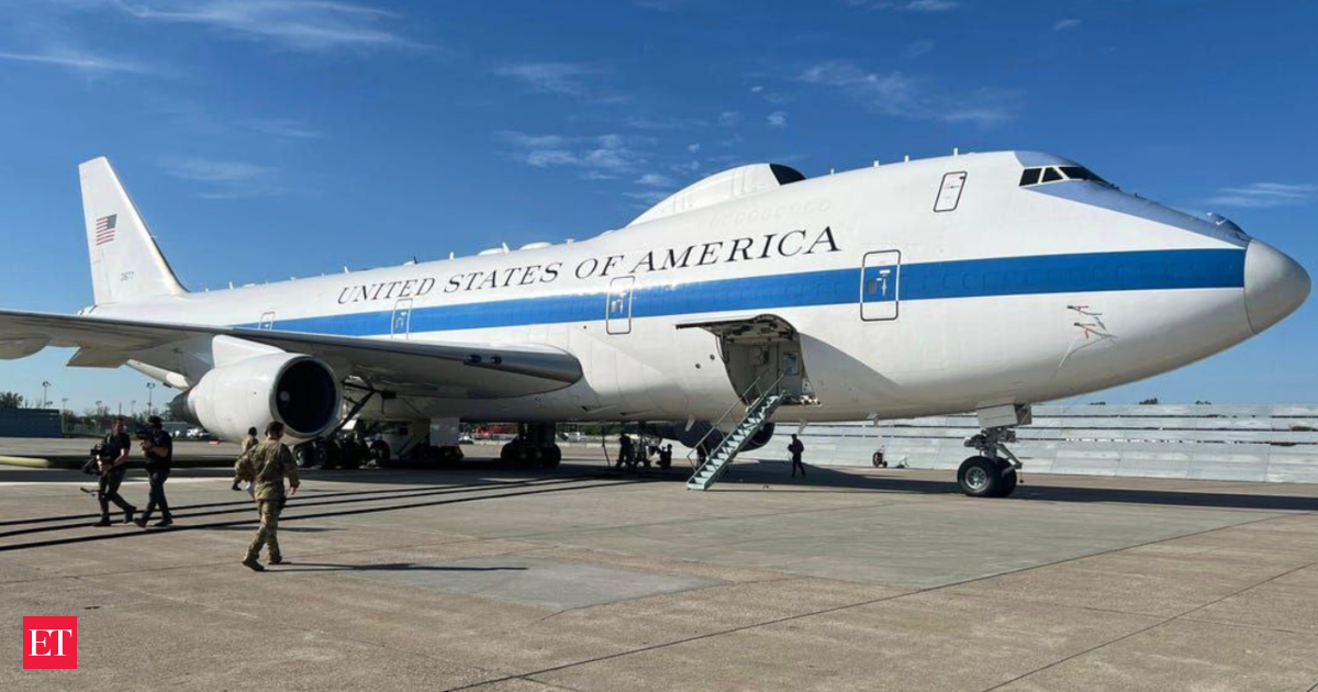 Why was the Doomsday Plane flying over the U.S last week — are fears of an attack on U.S soil imminent?