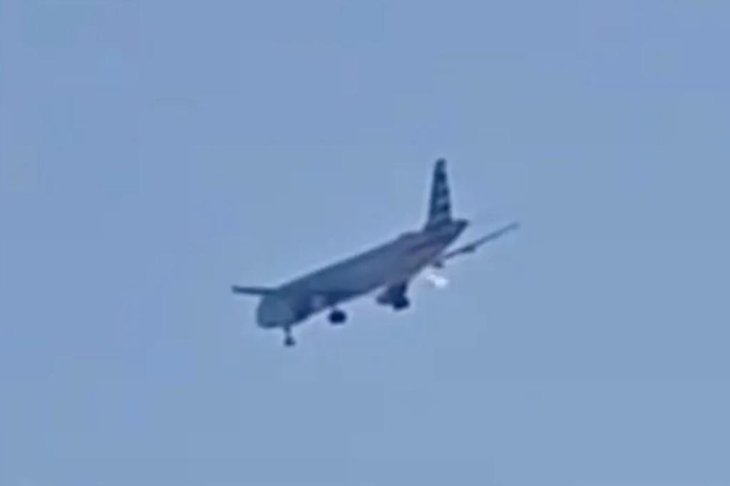 American Airlines plane sparks, spews smoke before emergency landing…