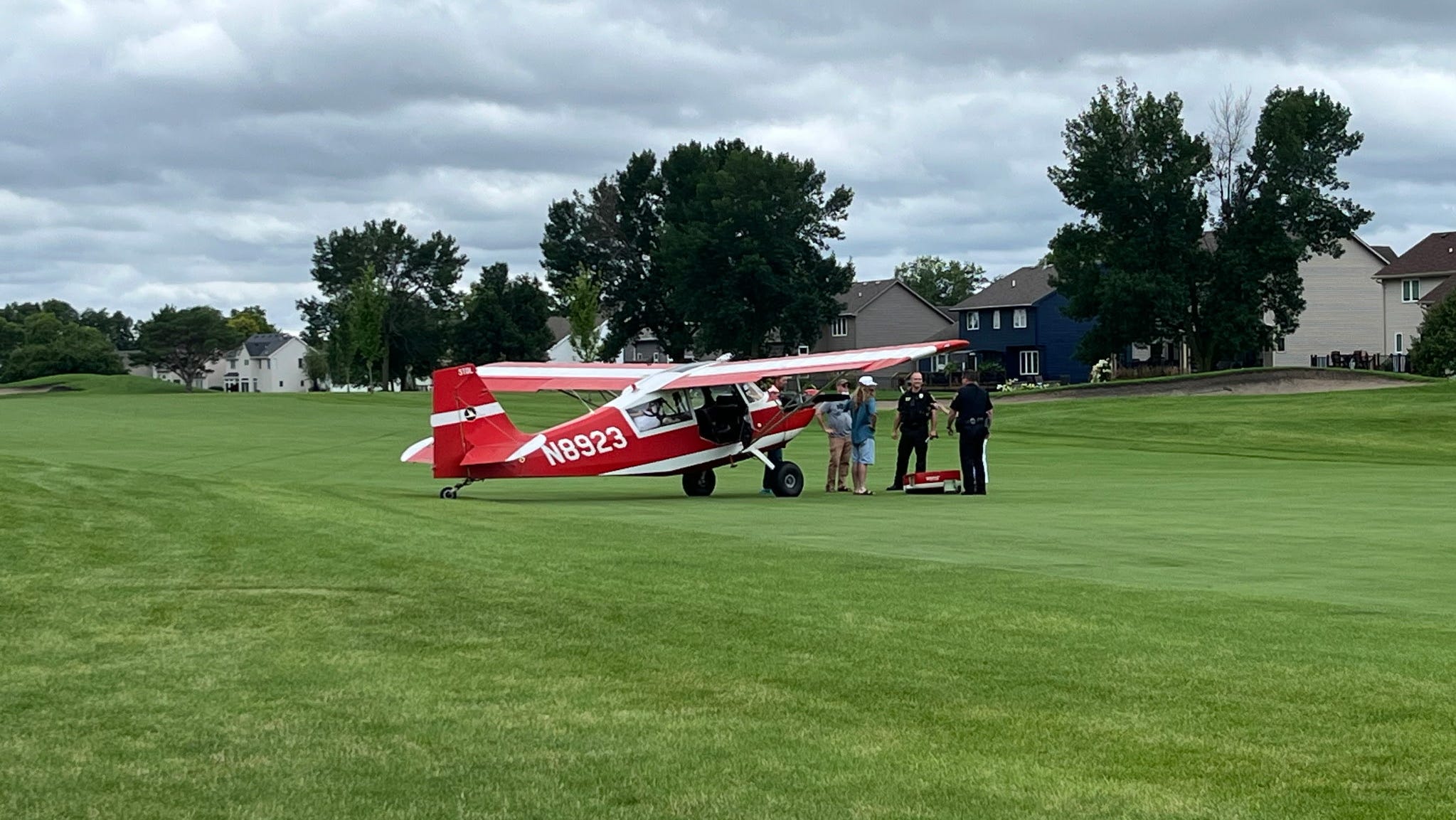 Small plane lands at Ankeny golf course after engine malfunction