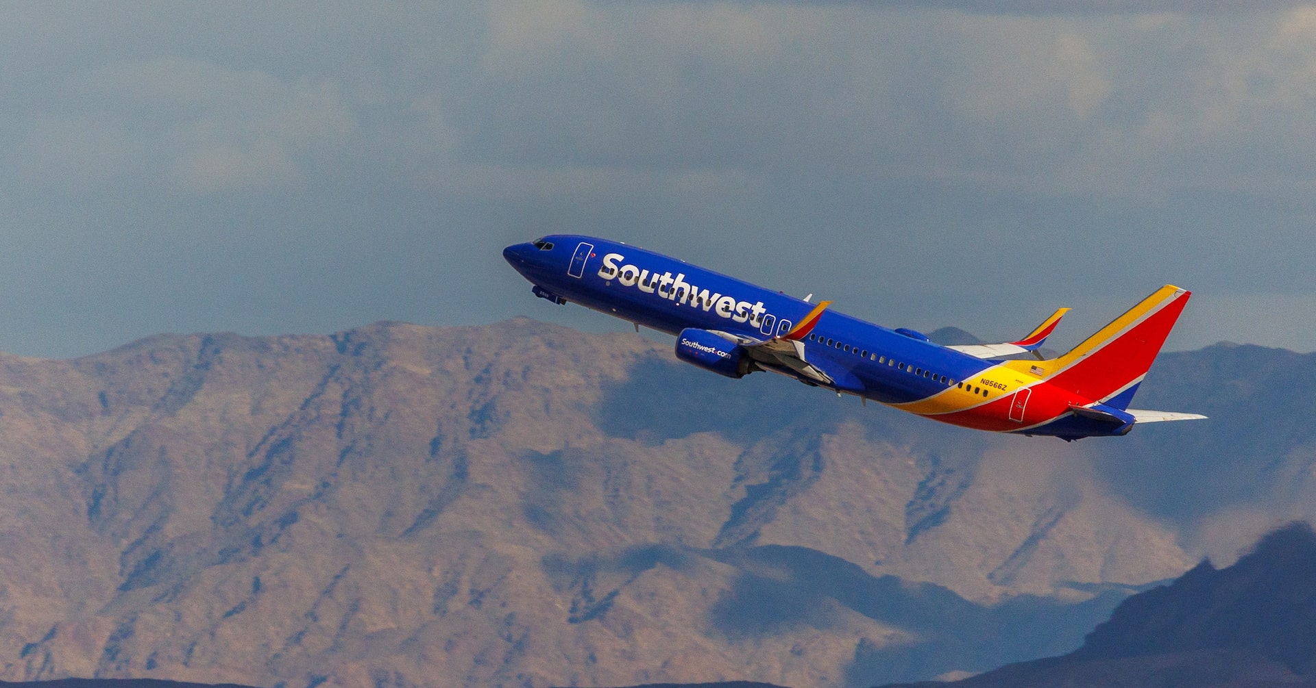 Southwest Airlines to begin flying first plane with secondary cockpit barrier